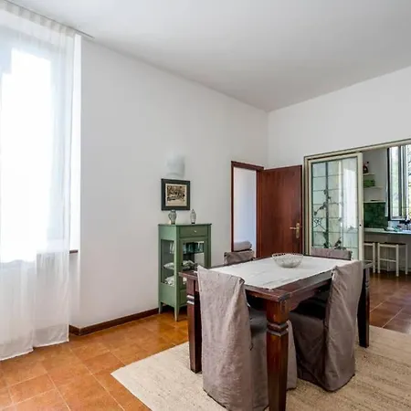 Magnolia - With Private Terrace And Direct Access To The Lake * Salo