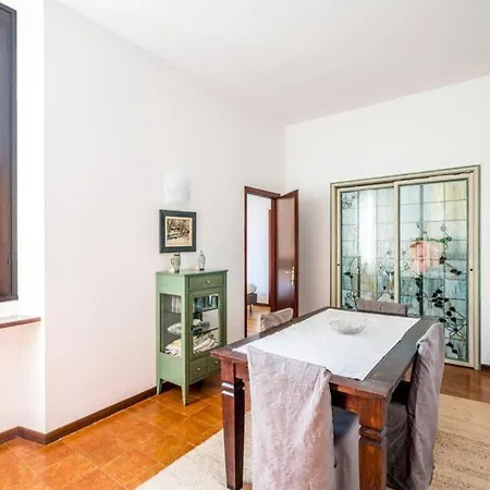 Magnolia - With Private Terrace And Direct Access To The Lake *