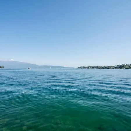 Magnolia - With Private Terrace And Direct Access To The Lake *