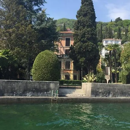 Magnolia - With Private Terrace And Direct Access To The Lake Apartment